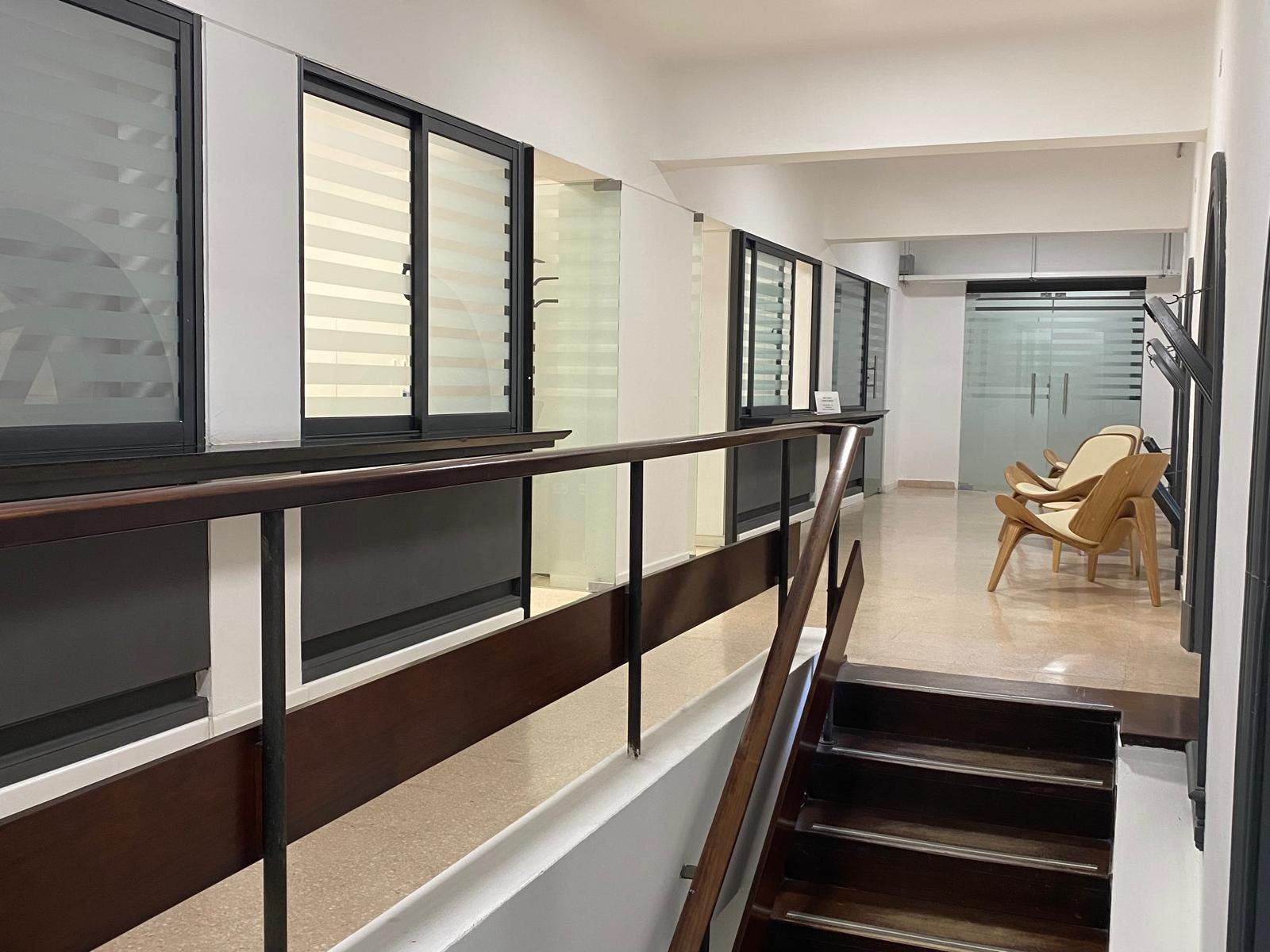 Entrepiso de 18 de Julio y Eduardo Acevedo