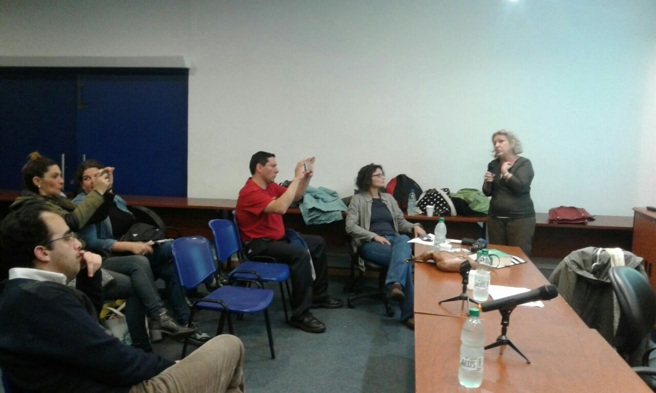 El Grupo Derecho y Género participó en el Taller de prevención de acoso sexual en las redes sociales en la Facultad de Ciencias Sociales.