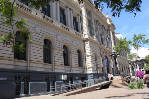 Fachada Facultad