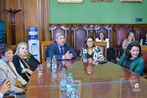 Convenio entre la Intendencia de Canelones y la Facultad de Derecho