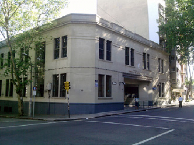 Edificio Anexo de Facultad