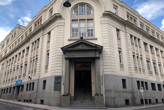 Fachada del Correo 