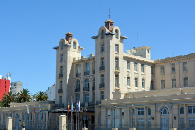 Fachada edificio Mercosur