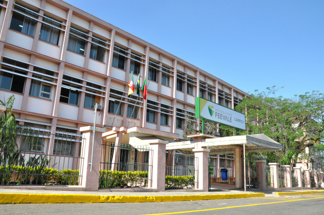 Fachada Campus de Universidad Feevale